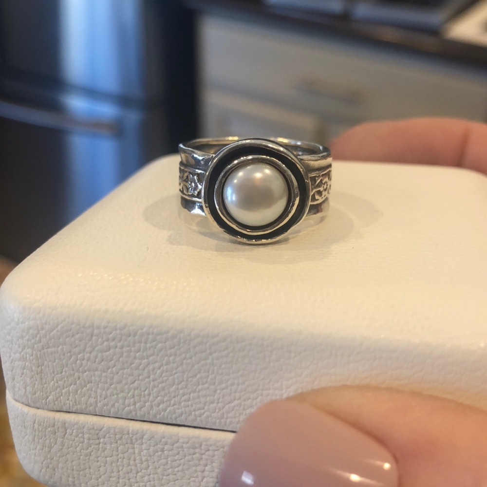 Sterling Silver & Pearl Ring